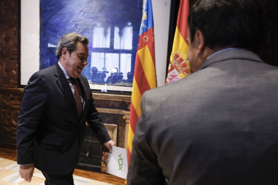 PP rompe con Vox sobre la AVL: rechaza apoyar el recorte de casi un millón de euros