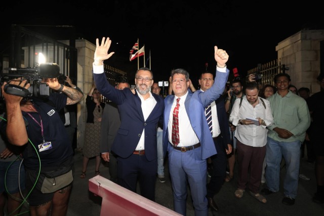 Picardo y Franco escenifican el fin de la Verja que separa Gibraltar