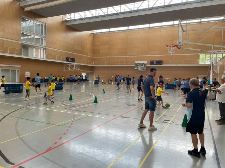 Síndrome de Down Castellón y la UJI reúnen a 40 personas para fomentar la inclusión a través del deporte