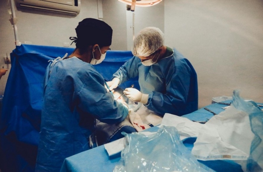 Especialistas en aparato digestivo en Torrevieja: diagnóstico avanzado y tratamiento integral en Quirónsalud