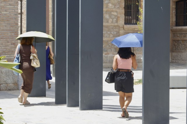 Activada la alerta por calor para este martes en toda la Región: la Vega del Segura espera máximas de 40 grados