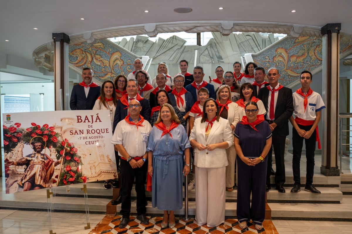 La Asamblea Regional acoge la presentación del cartel de la Bajá de San Roque 2026, de Ceutí.