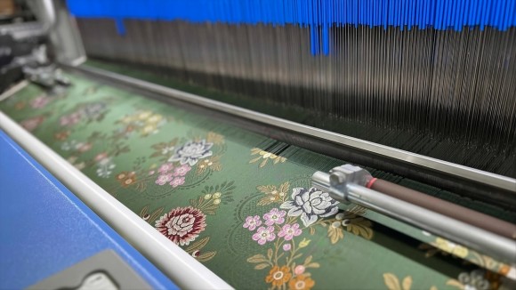Compañía Valenciana de la Seda y Vives y Marí tejerán los espolines de las falleras mayores de 2027 y 2028