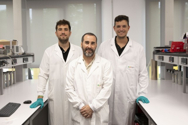 La UJI patenta un nuevo material conductor que permitiría el desarrollo de biosensores más precisos 