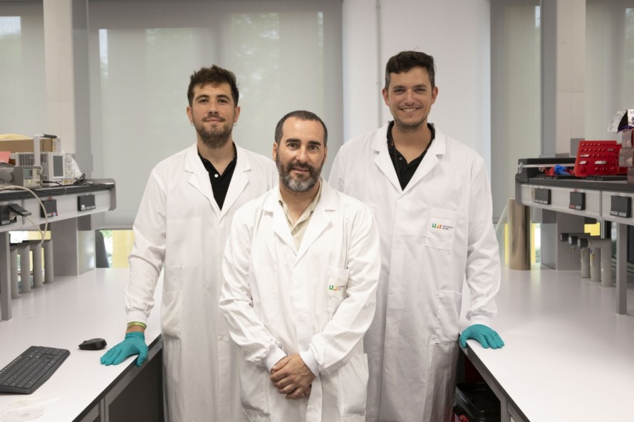 La UJI patenta un nuevo material conductor que permitiría el desarrollo de biosensores más precisos 