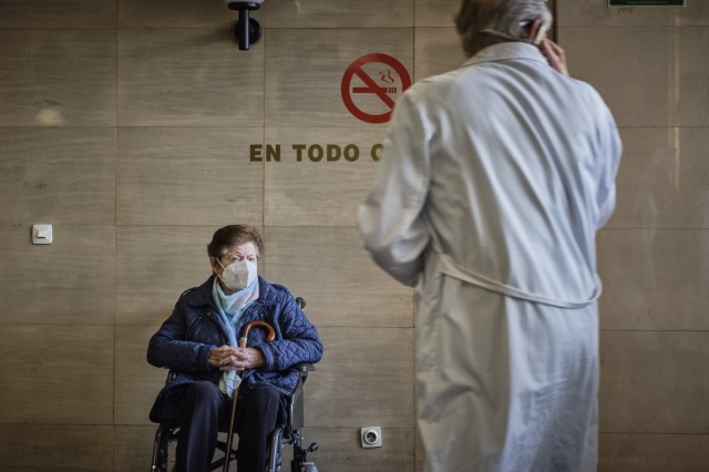 Alfarrasí invierte 9.380 euros en un taxi a demanda gratuito para llevar a los mayores a consultas médicas
