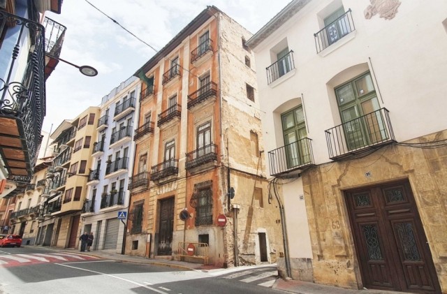 Tres empresas optan a rehabilitar la Casa Aracil de Xixona: de edificio histórico a centro económico