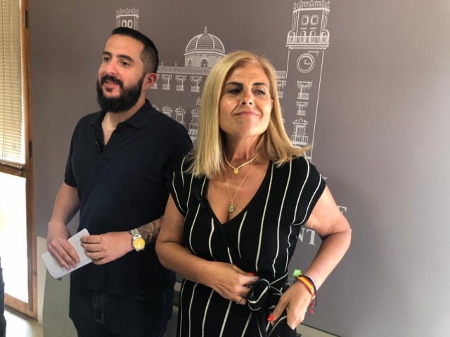 VOX acusa al PP de Alicante de recuperar charles 
