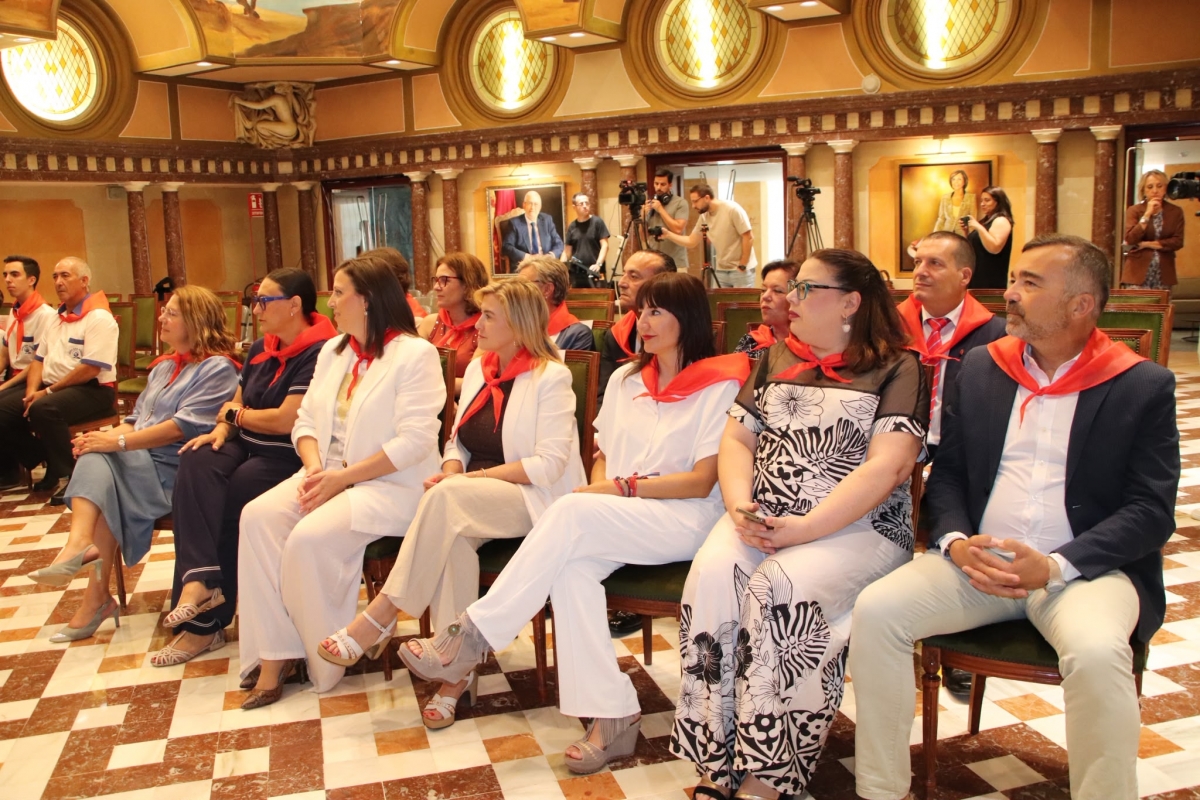La Asamblea Regional acoge la presentación del cartel de la Bajá de San Roque 2026, de Ceutí. - Foto: AYTO. La Asamblea Regional acoge la presentación del cartel de la Bajá de San Roque 2026, de Ceutí.