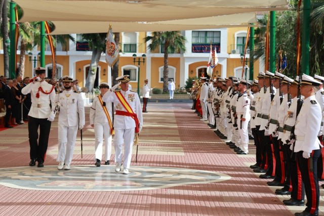 Cartagena se vuelca con la Armada en el día grande de su patrona, la Virgen del Carmen