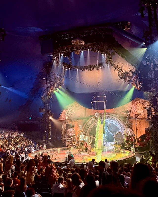 El Elche CF, el Hércules CF, el CF Intercity, el Horneo Eon, el HLA Alicante... todos presentes en la 'premiere' de 'Kurios', el último espectáculo del Cirque du Soleil