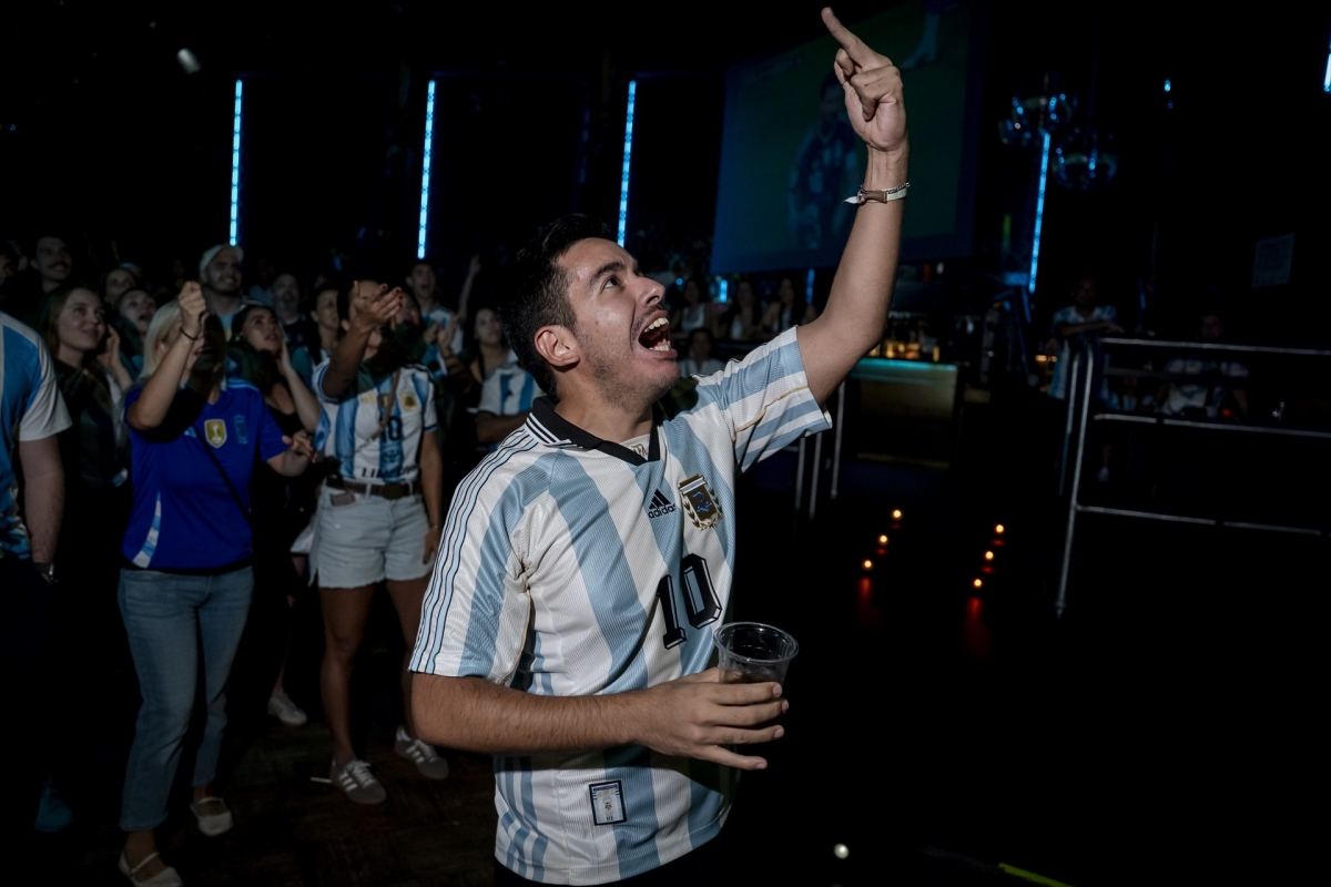 Aficionados de la selección argentina durante la semifinal.