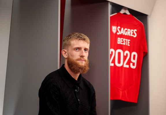 El Benfica ficha al extremo alemán Beste, formado en la cantera del Borussia 