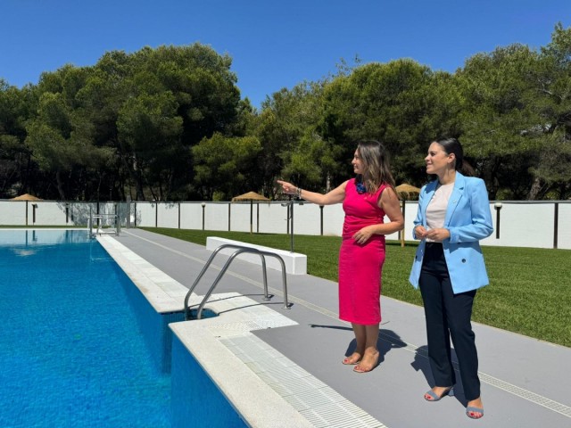Castelló activa una nueva consulta en tiempo real del aforo en la piscina municipal del Pinar del Grau