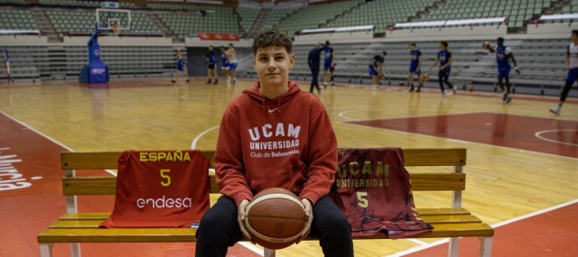 Fernando Ramírez, Álex López, Alejandro Lozano, Darío Lozano y Thibaut Blommaert salen del filial del UCAM CB