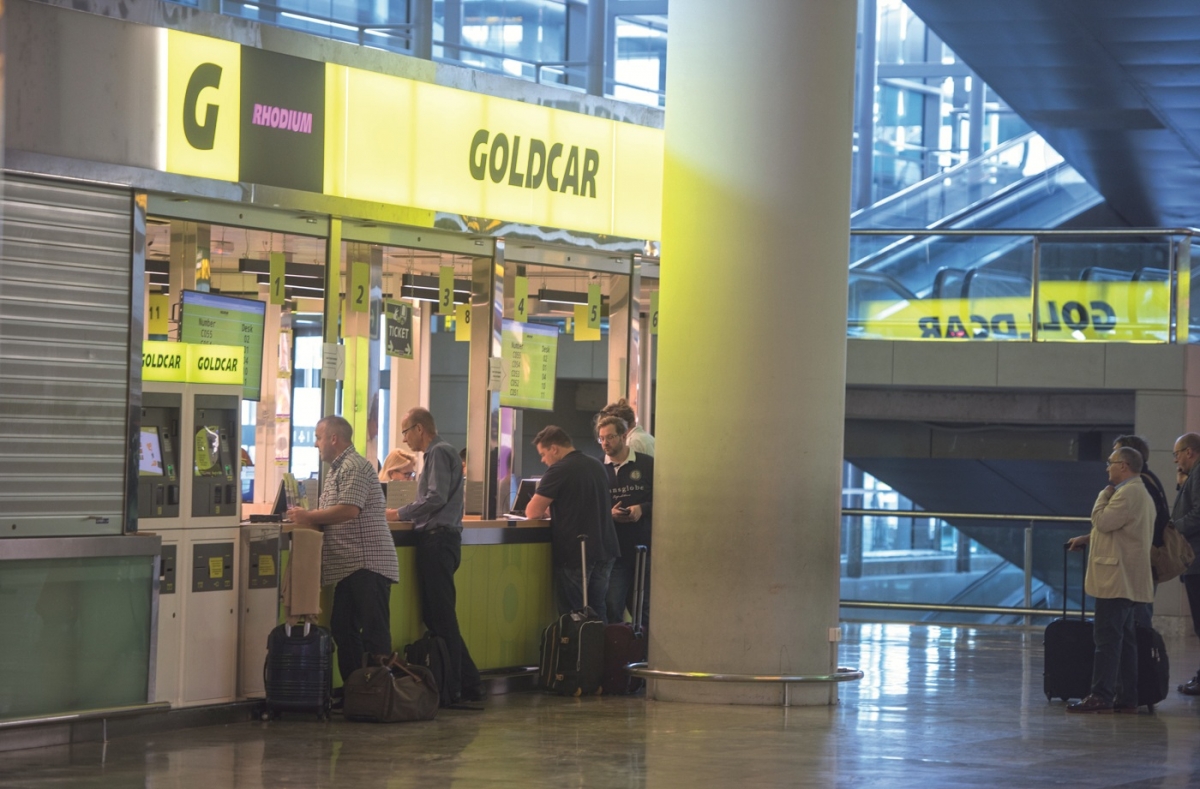 Stand de Goldcar en el aeropuerto, en 2017 - FOTO: Rafa Molina Stand de Goldcar en el aeropuerto, en 2017