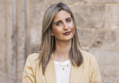 Virginia Bonet entrelaza la historia de tres generaciones con València como telón de fondo