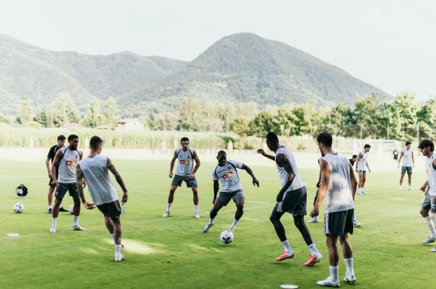 El Valencia CF afronta su primer test de pretemporada ante Petro de Luanda