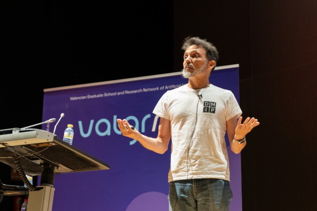 El investigador de la UPV José Hernádez-Orallo, Premio Aritmel de la SCIE 2026 por su trayectoria científica internacional