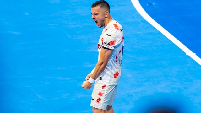 Adri Rivera, de ElPozo, y el murciano Piqueras, del Palma, optan a ser el mejor cierre de Primera
