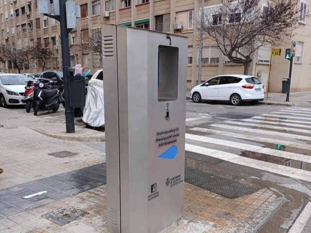 El Ayuntamiento de València instalará once nuevas fuentes de agua refrigerada en varios distritos