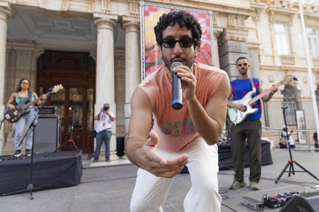 Machaka pone a bailar al público de Cartagena al ritmo de su 