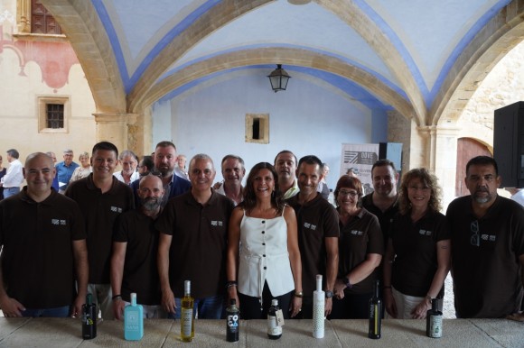 La Diputación respalda la unión de los productores de AOVE de Castellón para impulsar la promoción del aceite provincial