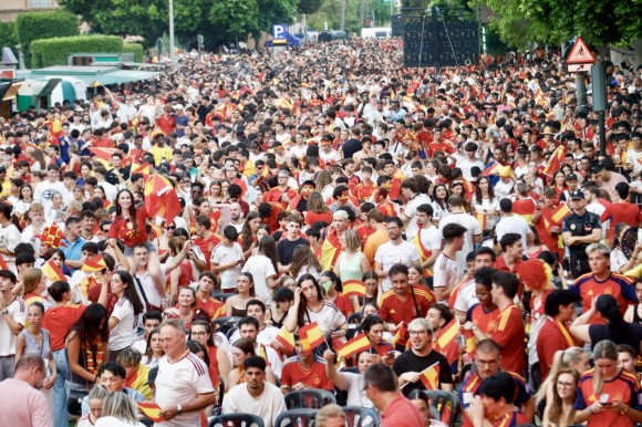 Imágenes de las celebraciones en la Región de Murcia de la España campeona del mundo