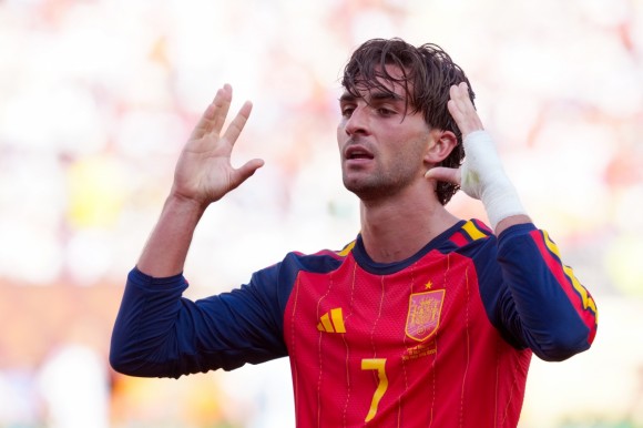 Foios homenajeará a Ferran Torres: el 'Tiburón' será hijo predilecto tras darle a España su segunda estrella