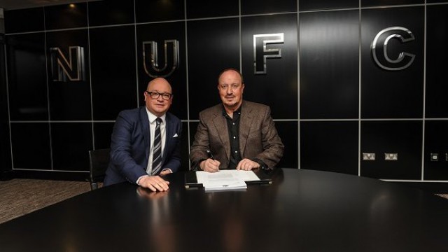 Rafa Benítez seguirá en el Newcastle durante tres temporadas más