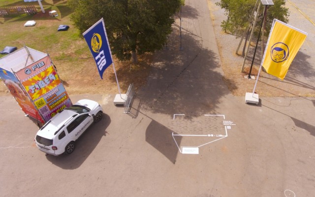 La Fundación Azul Marino y el FIB recuerdan la importancia de cuidar el mar a través una instalación