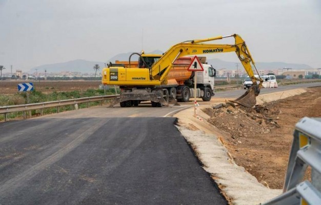 Los municipios de menos de 50.000 habitantes de la Región reciben 18 millones para realizar 96 obras 