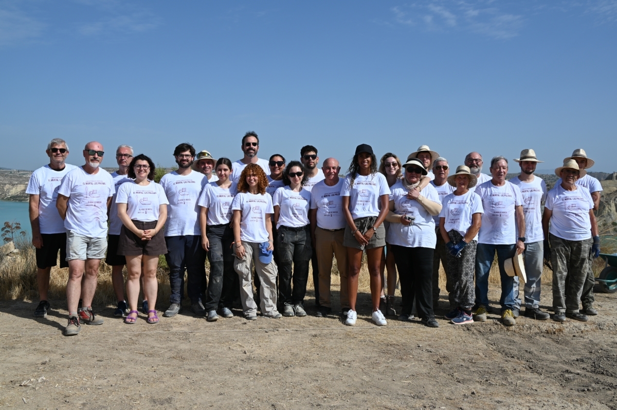 Campaña en los yacimientos del Cabezo de la Fuente del Murtal y Las Paleras - Foto: AYTO. ALHAMA DE MURCIA Campaña en los yacimientos del Cabezo de la Fuente del Murtal y Las Paleras