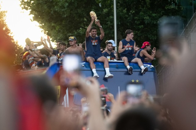 España celebra su segunda estrella por todo lo alto en una Madrid entregada