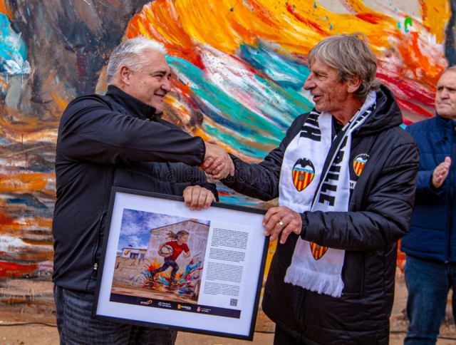 La Diputación y la Fundación VCF abren el plazo de candidaturas para la V Ruta de Arte Urbano del Valencia CF