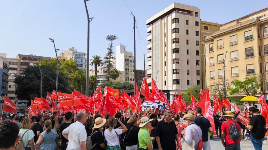 CCOO Hàbitat moviliza al personal del sector de la limpieza en Alicante para exigir un convenio digno