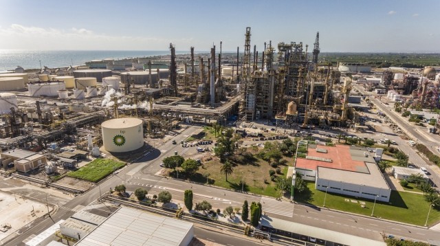 La exportación de Castellón resiste: petróleo y bienes de equipo elevan sus ventas un 5%... mientras crece la importación de energía  
