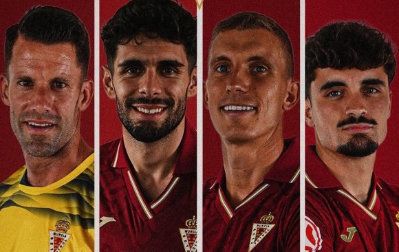 Jorge Mier, Óscar Gil y Dani Jiménez acompañan a Alberto González como capitanes del Murcia