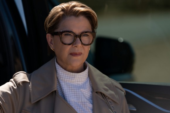 Annette Bening: de novia del malo a jefa criminal