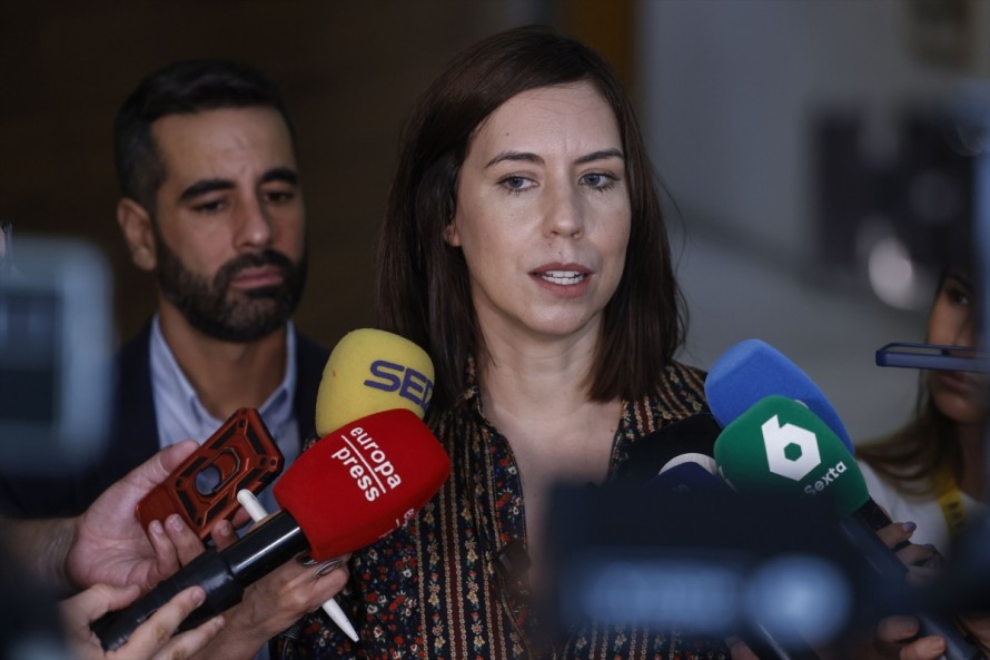 El Gobierno analizará la aplicación de la prioridad nacional en la Comunitat para recurrirla al Constitucional