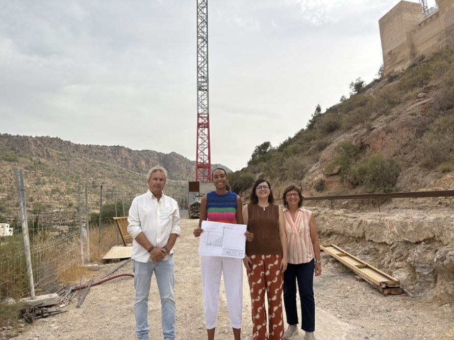 El Castillo de Alhama se libera de las grúas que le han acompañado durante 16 años: un paso decisivo en su recuperación