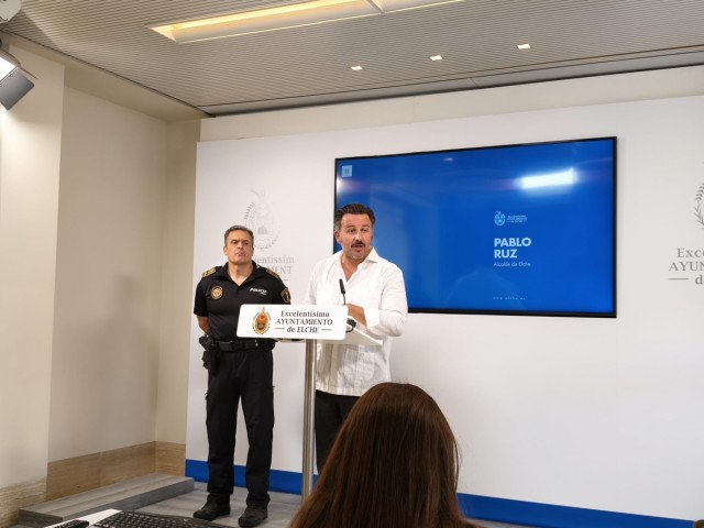 Ruz cierra la puerta a modificar la ordenanza en Elche por los orines; la Policía incide en poder actuar de 'paisano'