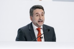 Repsol dispara sus ganancias a 2.201 millones a junio y acelera la retribución a los accionistas