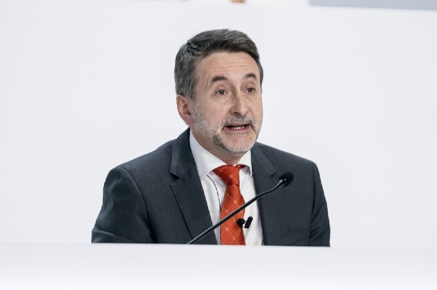 Repsol dispara sus ganancias a 2.201 millones a junio y acelera la retribución a los accionistas