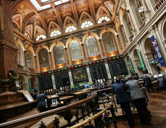 El Ibex 35 abre a la baja y pone en peligro los 19.500 puntos