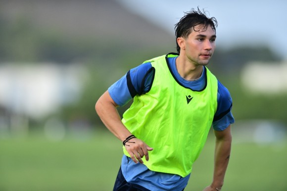 El Efesé incorpora a su plantilla al joven extremo montenegrino de 21 años Nenad Krivocapic