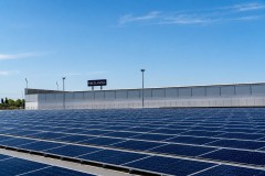 Porcelanosa activa su mayor planta fotovoltaica: 5.808 módulos y un suministro similar a 1.280 hogares al año