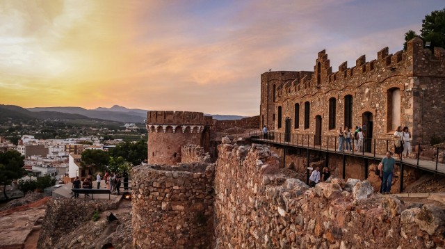 Onda abre la reserva de entradas para disfrutar del eclipse solar desde el Castillo de las 300 Torres