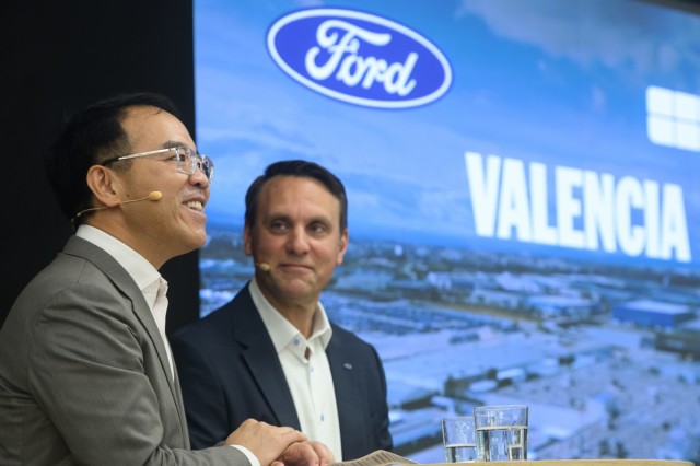 Los hitos de la planta de Ford en Almussafes en sus 50 años de historia: crecer, resistir y resurgir