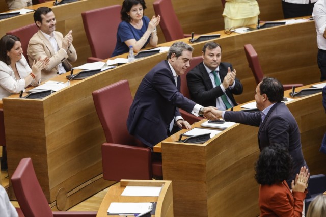 El PP acepta las enmiendas de Vox para extender la bajada de IRPF a las rentas de más de 100.000 euros y bajar el Impuesto de Patrimonio